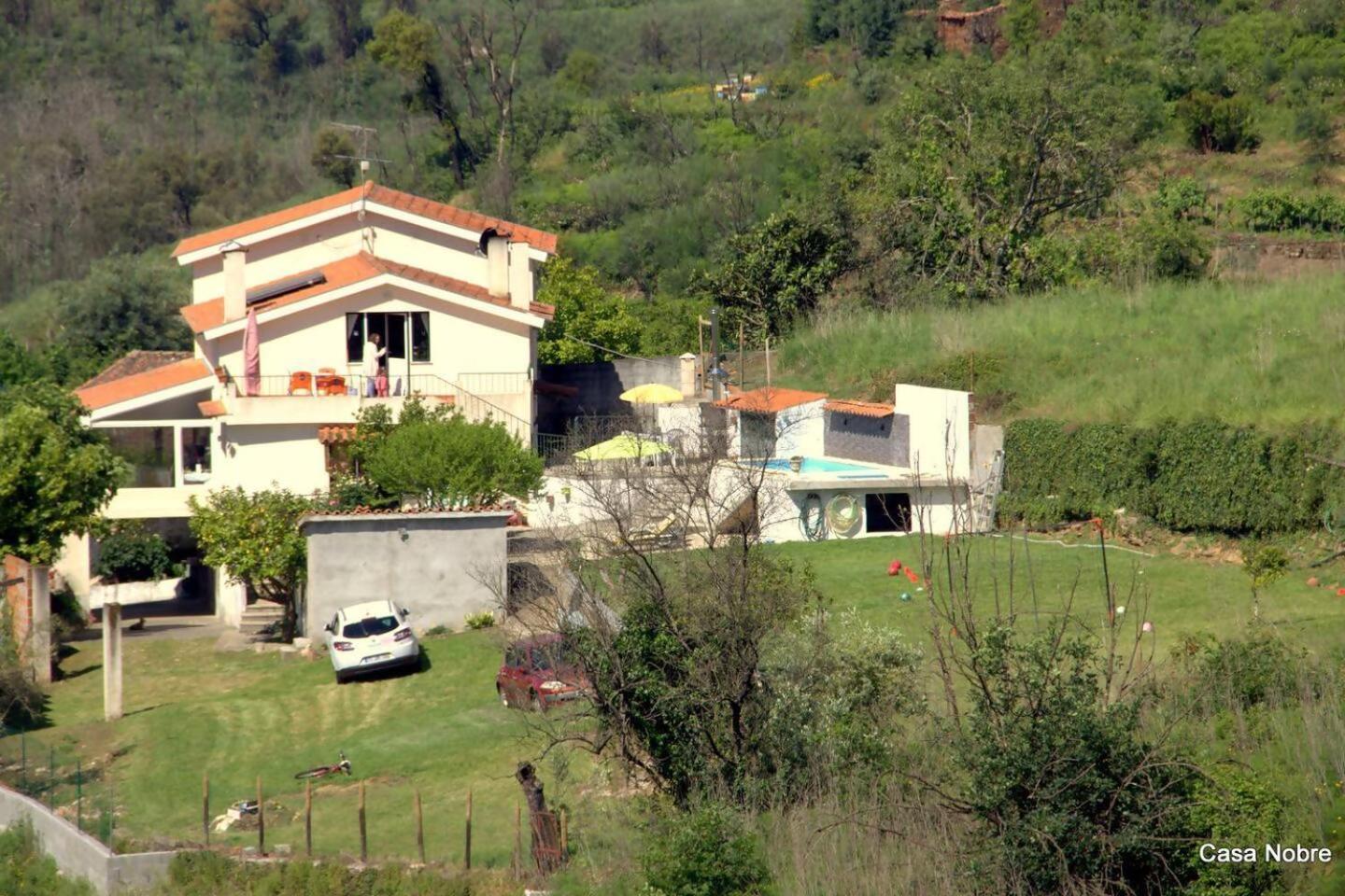 Retiro Na Natureza Casa Com Piscina Digueifel Buitenkant foto